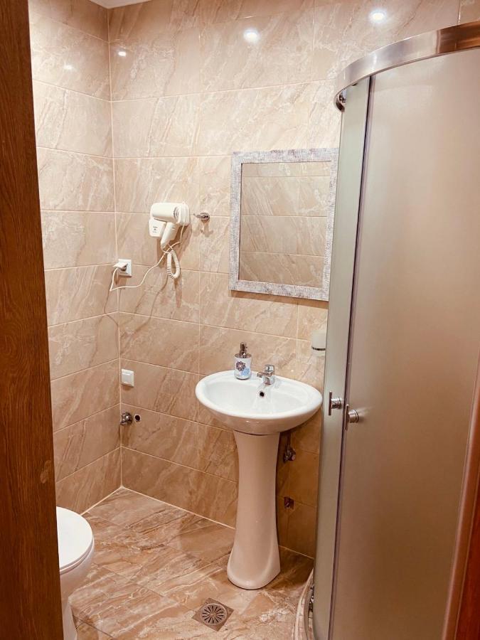 Ifos Apartments 塞萨洛尼基 外观 照片